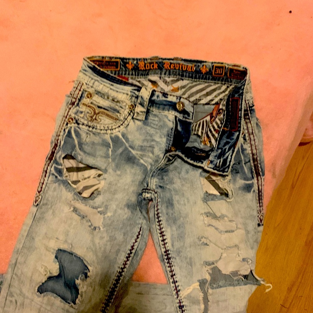 Mens rock revival. 30-34. Paid $250 at Buckle for them.. $150 text 2513258329